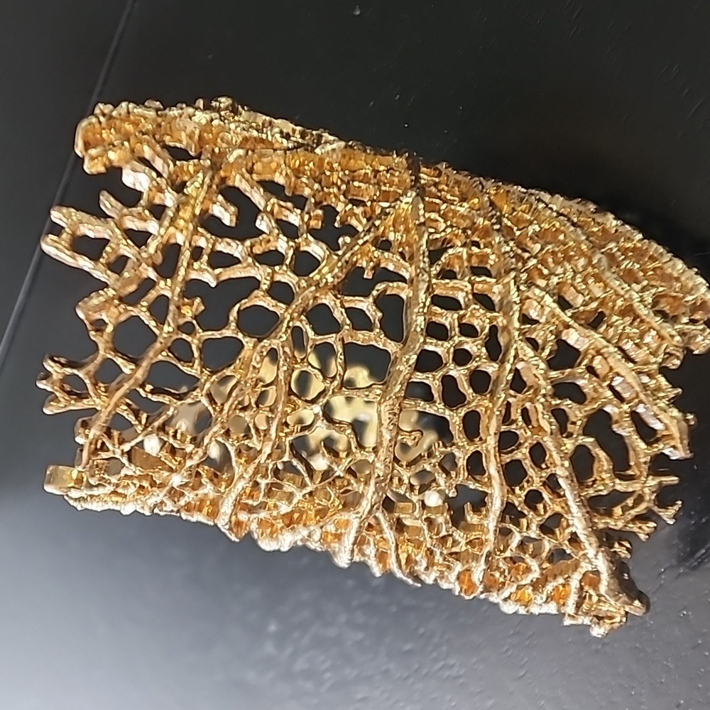 ZARA Coral Cuff Bracelet - Picture 11 of 16
